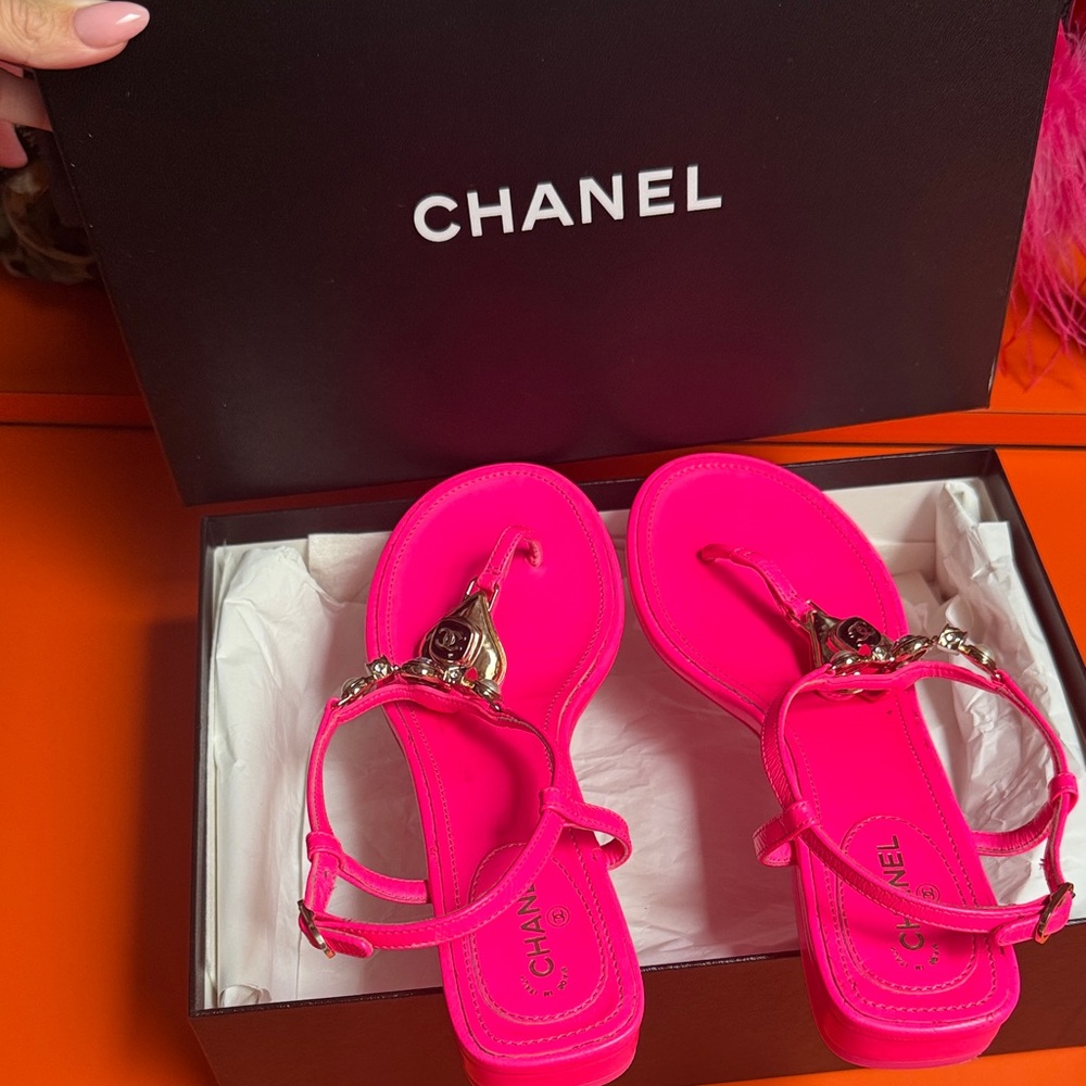 CHANEL Neon Pink Sandals with Silver Details